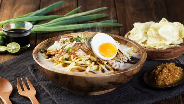 Mie Koclok: Kuliner Khas Cirebon dengan Kuah Kental Gurih